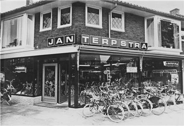 1977 Hobbemastraat